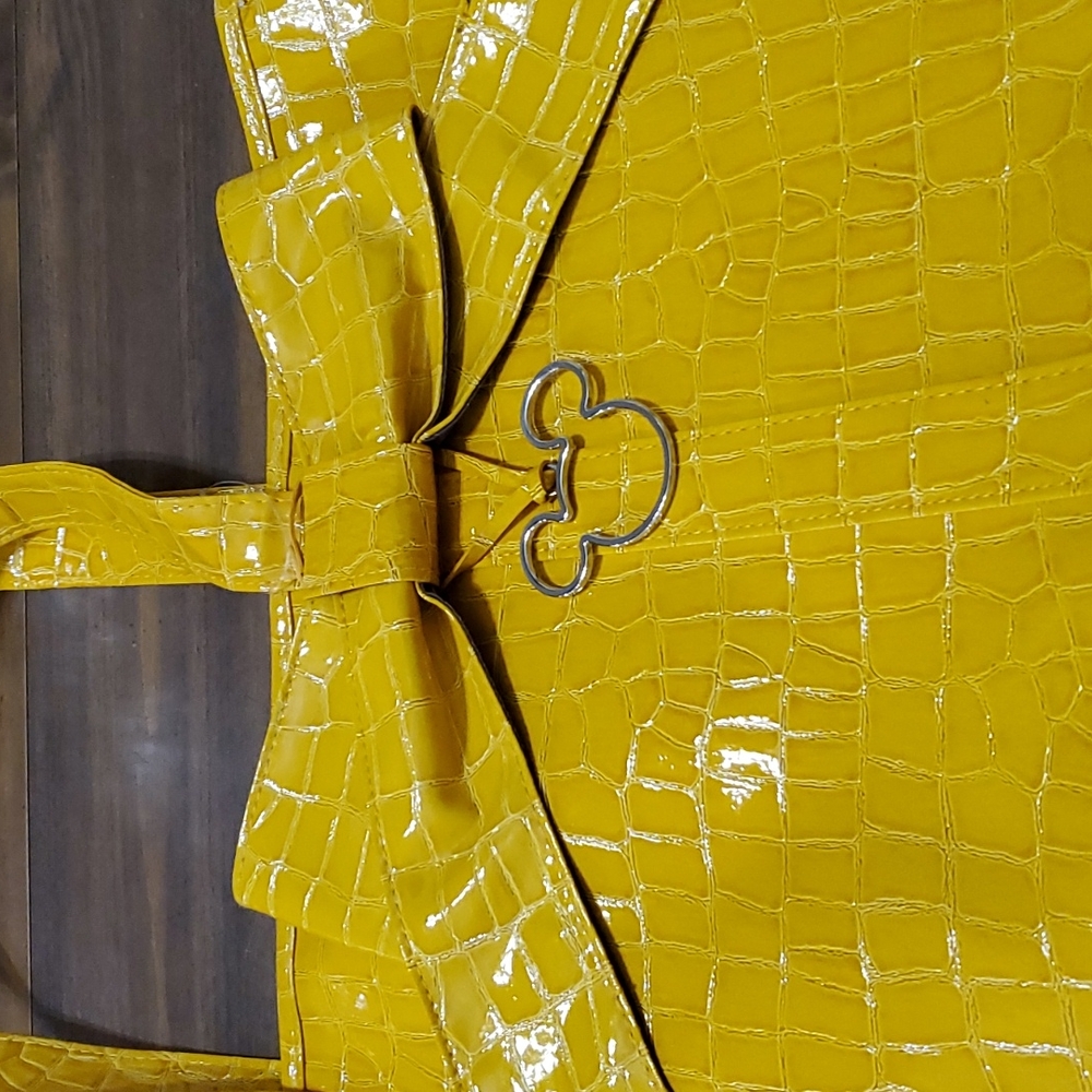 NWT DISNEY TOTE - Picture 5 of 5